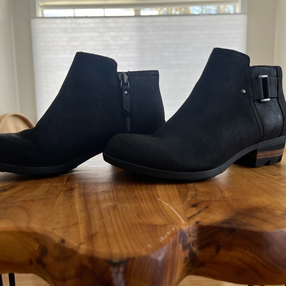 Sorel Lola Ankle Booties